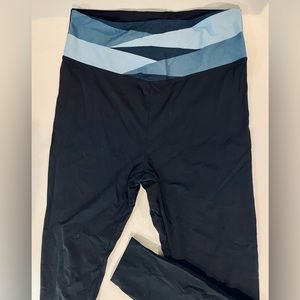 GUC ZYIA Shades of Blue Luxe 7/8 length women’s leggings size 8-10